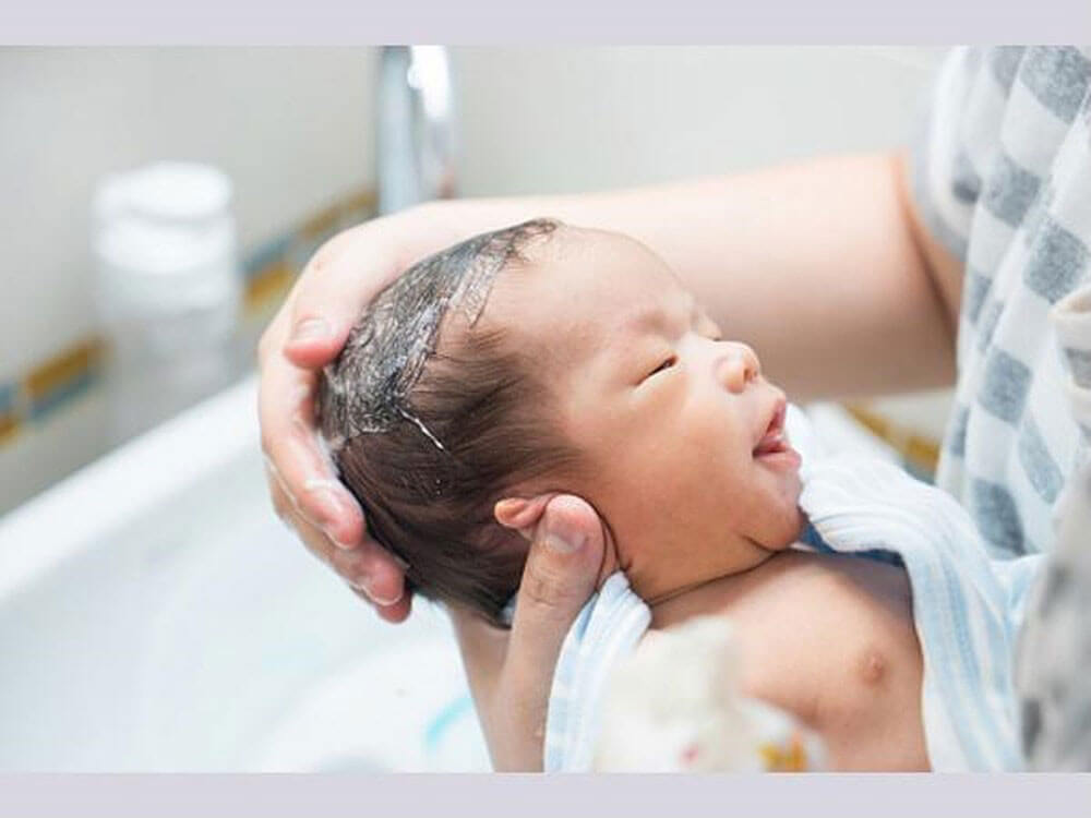 NƯỚC TẮM TRẺ EM AMIBEBE